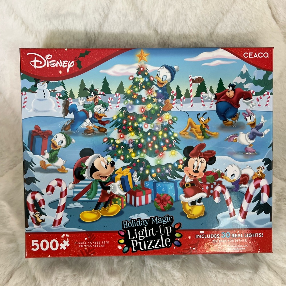 Ceaco Disney Mickey & Friends Holiday Magic Light Up 500-Piece Puzzle/New ✨BOGO